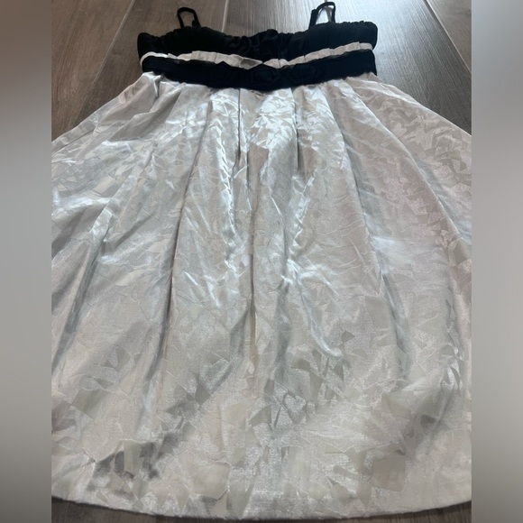 Max And Cleo Black Silver Spaghetti Strap Padded Cocktail Dress Size 12 - Picture 2 of 9